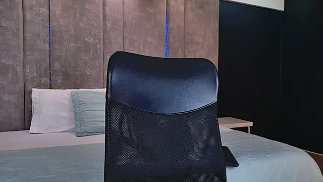 PaulinaDuarte online show from 11-06-25, 12:06