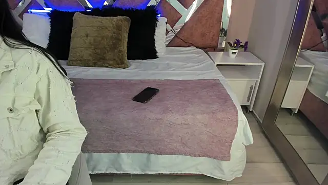 PaulinaDuarte online show from 11-19-25, 11:21