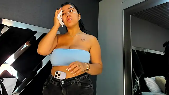 PaulinaDuarte online show from 11-26-25, 12:17