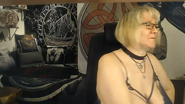 TittenMichelle online show from 02-28-25, 03:15