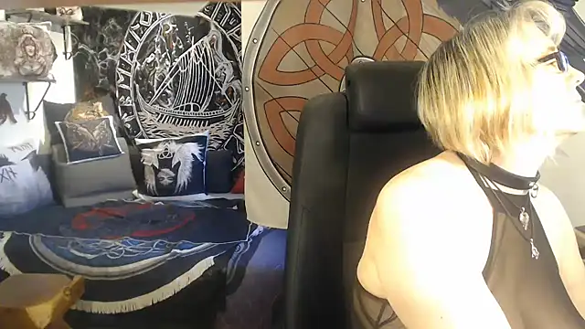 TittenMichelle online show from 03-18-25, 07:52