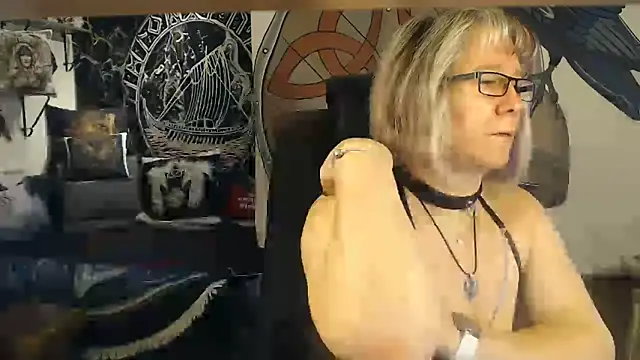 TittenMichelle online show from 11-04-25, 07:40