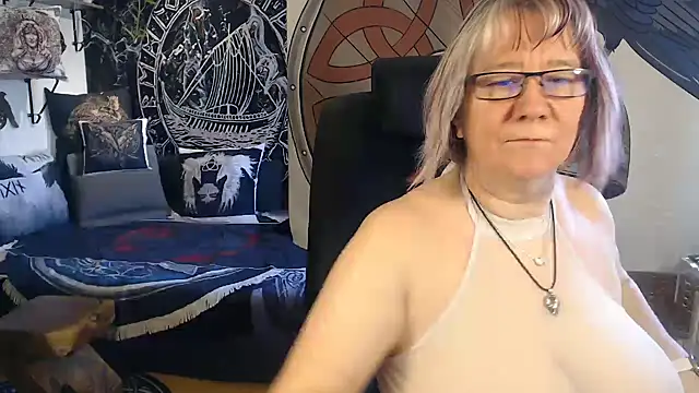 TittenMichelle online show from 02-28-26, 11:00