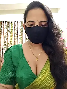 Snapshot of Payel-Sen chatting on 10-08-25, 05:10 Payel-Sen online show from 10-08-25, 05:10