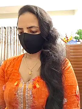 Snapshot of Payel-Sen chatting on 11-03-25, 08:43 Payel-Sen online show from 11-03-25, 08:43