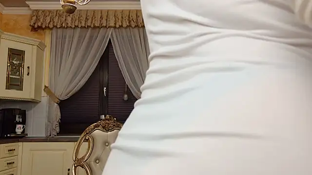 TUNDEROSE1 online show from 02-10-25, 04:30