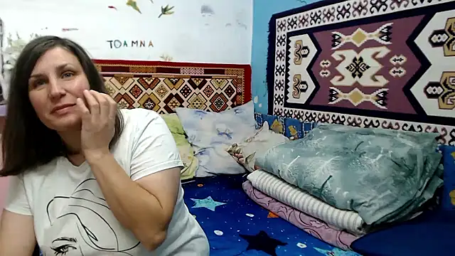 AdelineBlueEyes online show from 10-16-25, 06:03