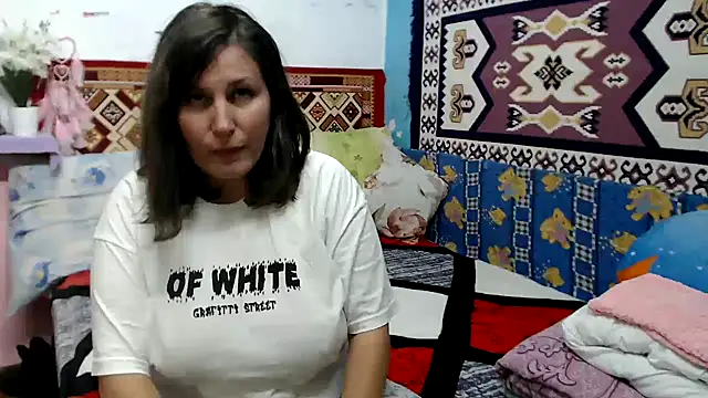 AdelineBlueEyes online show from 10-19-25, 09:32