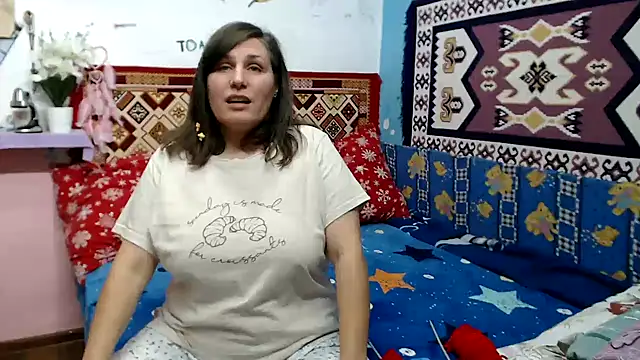 AdelineBlueEyes online show from 11-03-25, 08:48