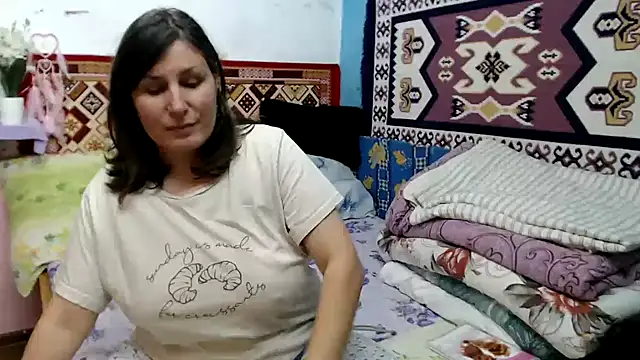 AdelineBlueEyes online show from 11-24-25, 10:15