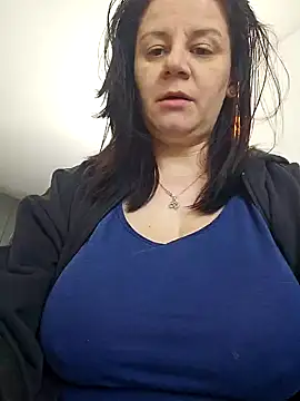 KristenVega online show from 02-20-25, 09:22