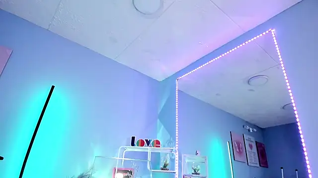 Snapshot of MaveParks_ chatting on 09-12-25, 11:54 MaveParks online show from 09-12-25, 11:54