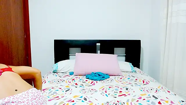 emely sexx20 online show from 03-17-25, 11:32