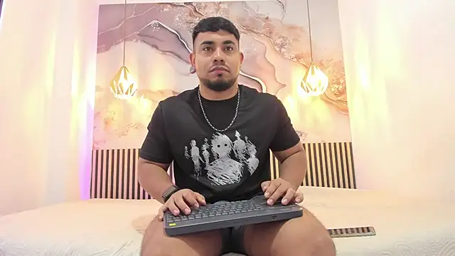 Snapshot of BrianMalonee chatting on 02-02-26, 11:53 BrianMalonee online show from 02-02-26, 11:53