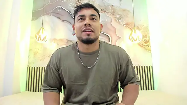 Snapshot of BrianMalonee chatting on 02-04-26, 11:49 BrianMalonee online show from 02-04-26, 11:49