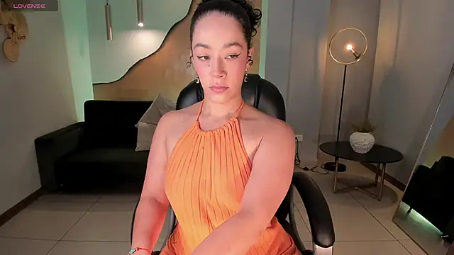 AlessaRomero online show from 01-13-25, 06:49
