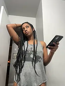 Your Paris online show from 01-28-25, 01:18