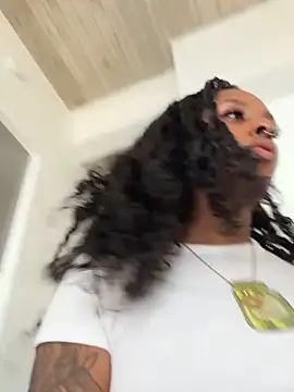 Your Paris online show from 04-02-26, 07:44