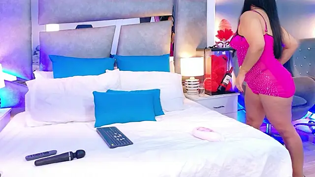 Snapshot of Evangeline_Taylorr chatting on 10-25-25, 07:19 Evangeline Taylorr online show from 10-25-25, 07:19