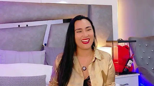 Snapshot of Evangeline_Taylorr chatting on 11-11-25, 07:25 Evangeline Taylorr online show from 11-11-25, 07:25