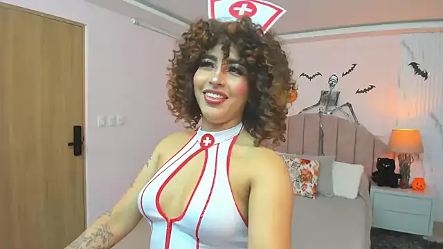 MadelaineJones online show from 10-29-25, 08:10