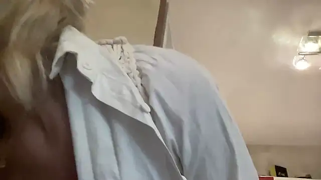 casalinga88 online show from 10-10-25, 06:12