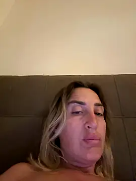 casalinga88 online show from 10-24-25, 05:37