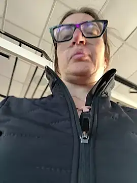 casalinga88 online show from 11-19-25, 07:19