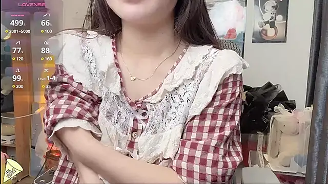 Berrysweet 68 online show from 02-25-25, 02:03