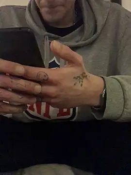 Snapshot of Simboxxx040 chatting on 01-09-25, 12:41 Simboxxx040 online show from 01-09-25, 12:41