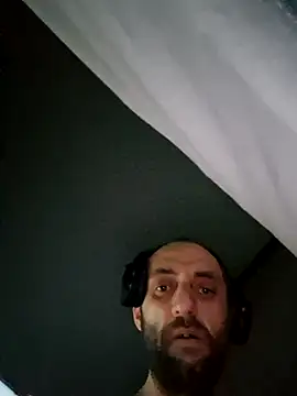 Snapshot of ssasmadar chatting on 02-25-26, 10:52 ssasmadar online show from 02-25-26, 10:52