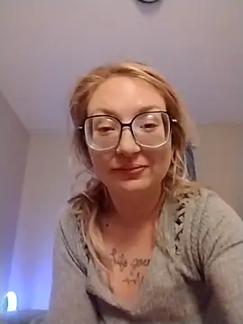 Snapshot of xWhoreAbleX_Pika chatting on 12-18-25, 01:33 xWhoreAbleX Pika online show from 12-18-25, 01:33