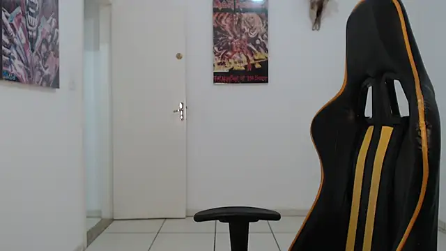 CrisBathoryxxx online show from 02-02-25, 04:59