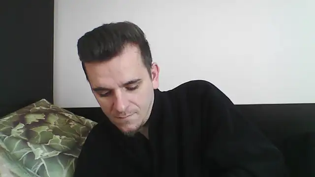 Huge cock22cm online show from 02-25-25, 08:58