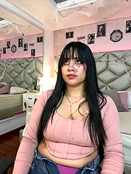 Brenda Garcia online show from 10-17-25, 08:11