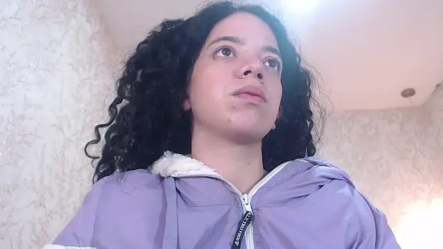 EmmaCowperr online show from 01-05-25, 03:00