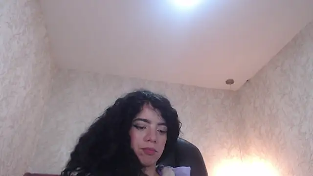 EmmaCowperr online show from 01-08-25, 09:53