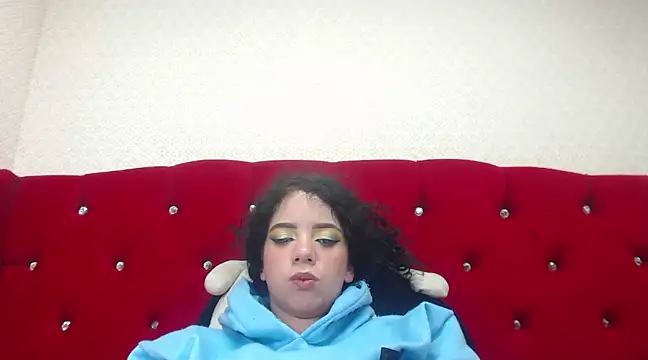 EmmaCowperr online show from 02-11-25, 02:35