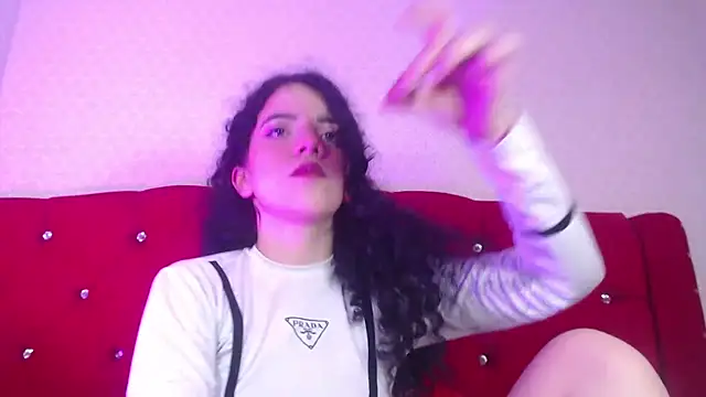 EmmaCowperr online show from 02-13-25, 06:38