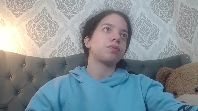 EmmaCowperr online show from 03-15-25, 08:43