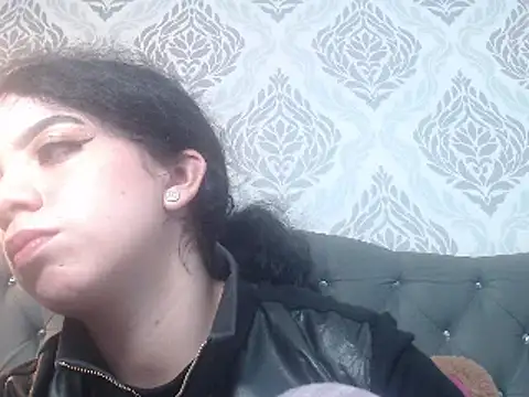 EmmaCowperr online show from 03-18-25, 02:59