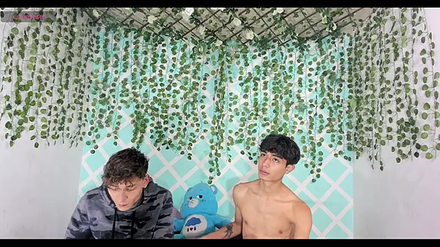 oliverhot2005 online show from 01-13-26, 01:55