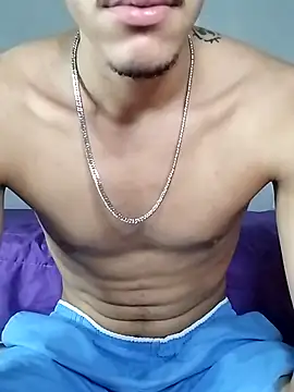 MicaelRian69 online show from 03-07-25, 12:04