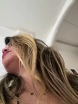 melanny10 online show from 12-21-24, 01:42