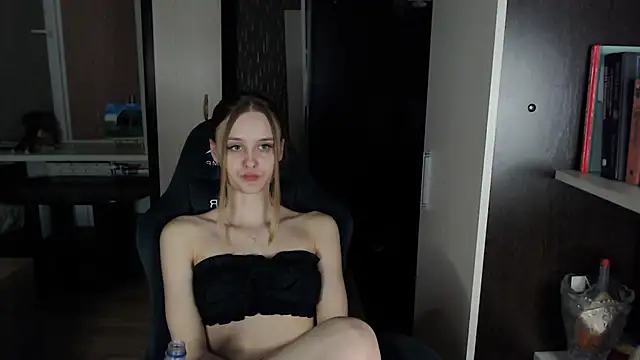  Sansa stark  online show from 02-28-25, 01:47