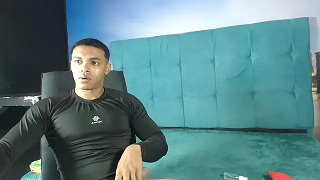 SexyBigCock01 online show from 11-04-25, 12:59