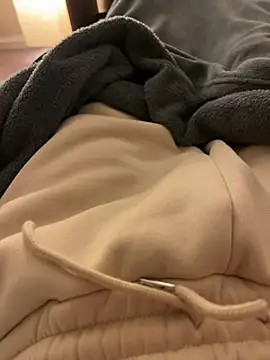 HannesDicks online show from 12-27-24, 04:26