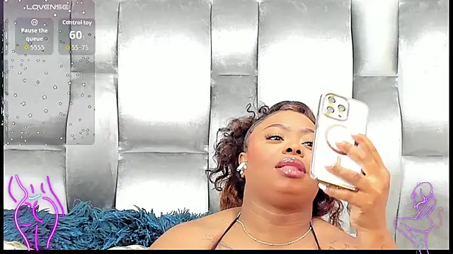 CamilaBenitez online show from 09-15-25, 10:10