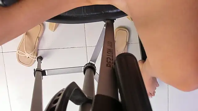 Snapshot of Dakotagloss chatting on 10-18-25, 09:48 Dakotagloss online show from 10-18-25, 09:48