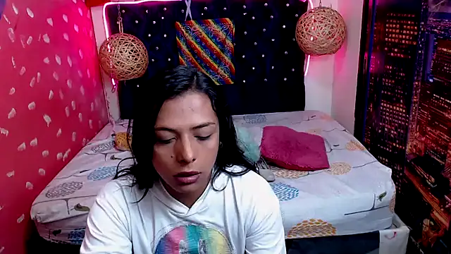 EmilyTsSweet online show from 01-24-25, 01:47